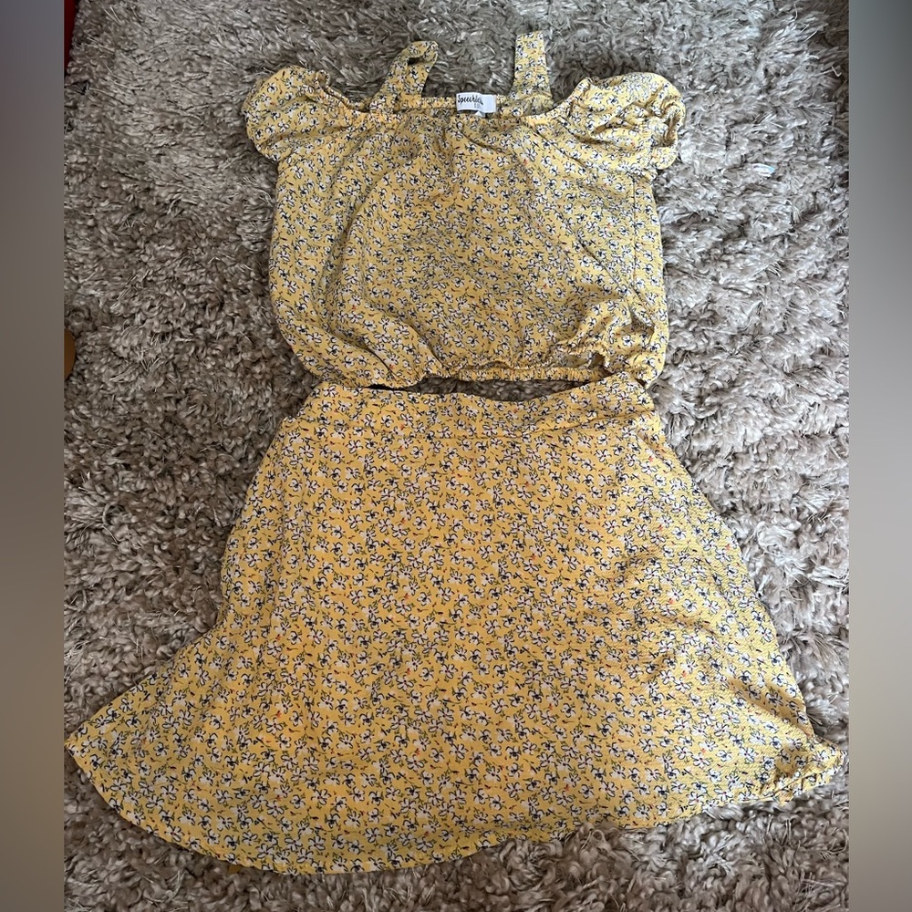 Speechless Kids Yellow Floral Skirt & Top Size 10